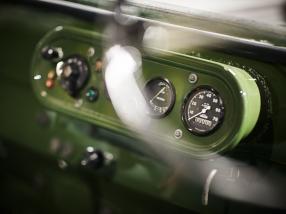 stories Land Rover, Reborn photography